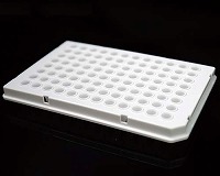 96ウェルPCRプレート　0.1mL　セミスカート 　ホワイト Roche対応（H12ノッチ）