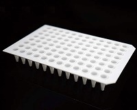 96ウェルPCRプレート　0.1mL　セミスカート 　ホワイト Roche対応（A12/H12ノッチ）